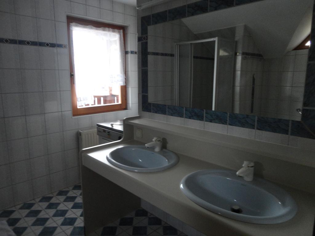 Panoramablickhotel - Lakeview Apartments Annenheim Room photo